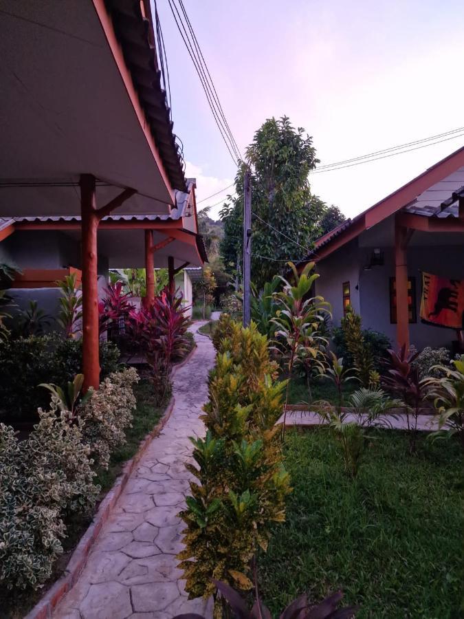 Khaolak Banana Bungalow Khao Lak Exterior foto